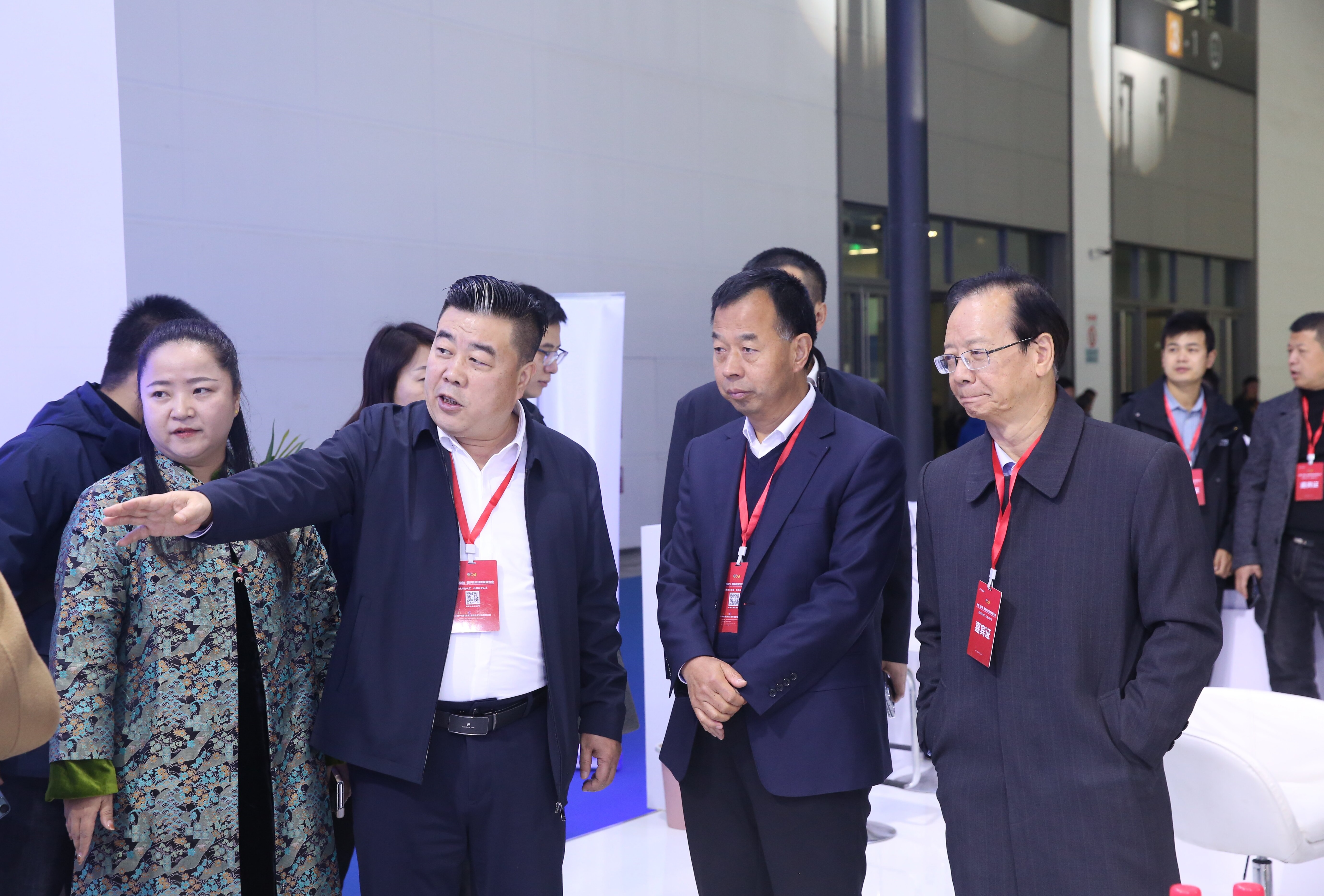 众赢国际版防务多款低空无人系统装备亮相 2024中国（西安）国际低空经济生长大会_众赢国际版