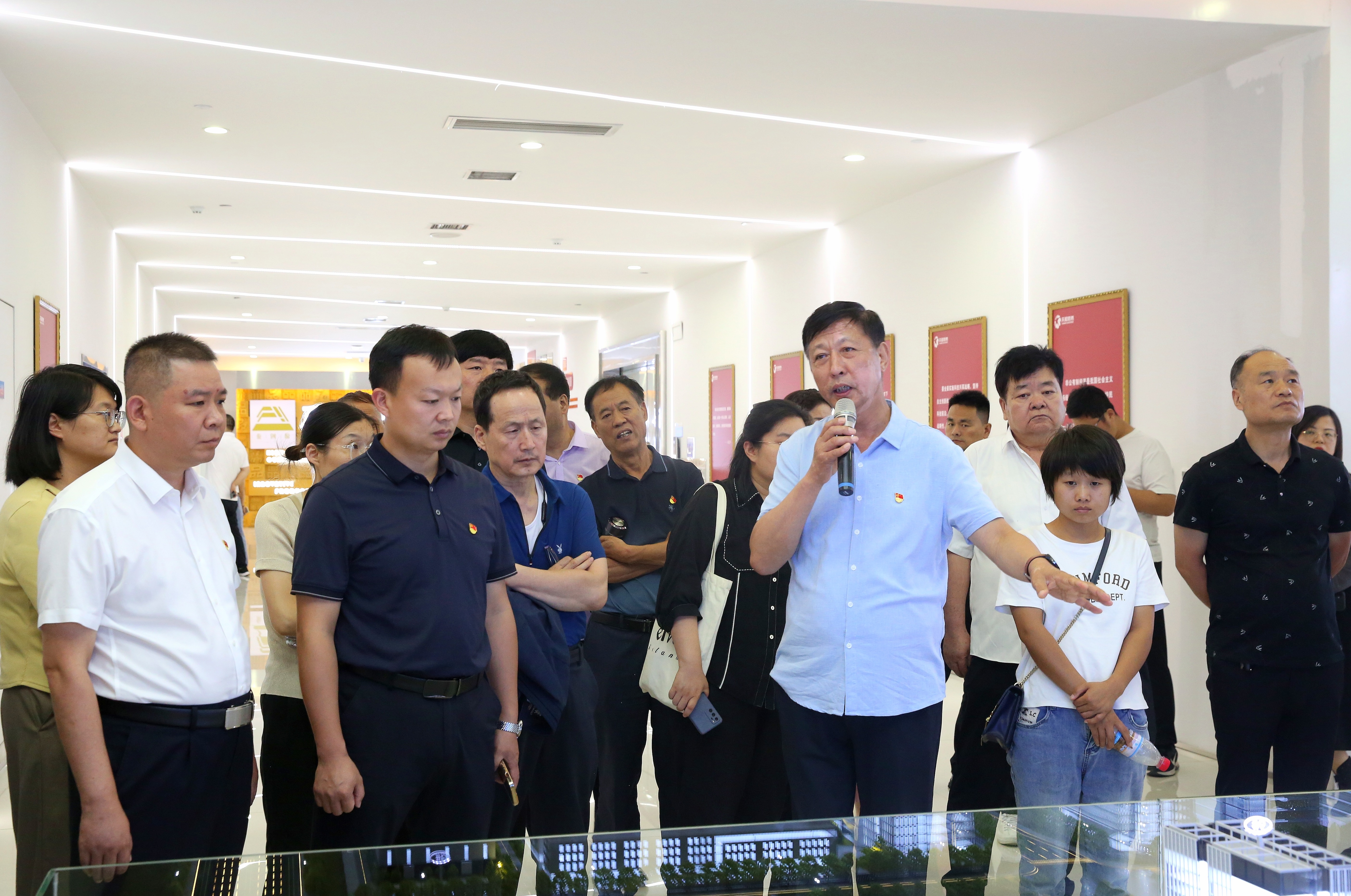 鄠邑区委组织部两新党组书记一行来我司旅行_众赢国际版